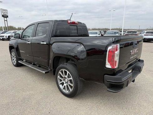 Used 2022 GMC Canyon Denali image 7