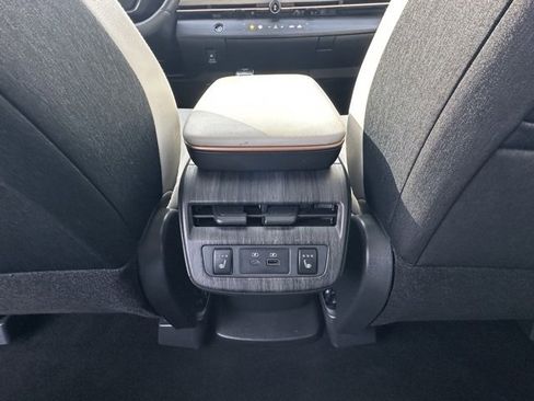 Certified 2023 Nissan Ariya EVOLVE+ e-4ORCE image 31
