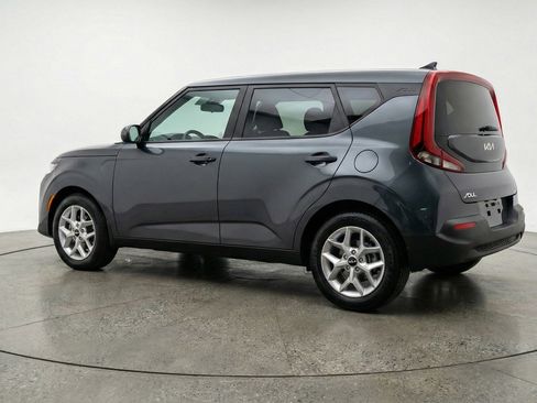 Used 2025 Kia Soul LX w/ LX Technology Package image 6