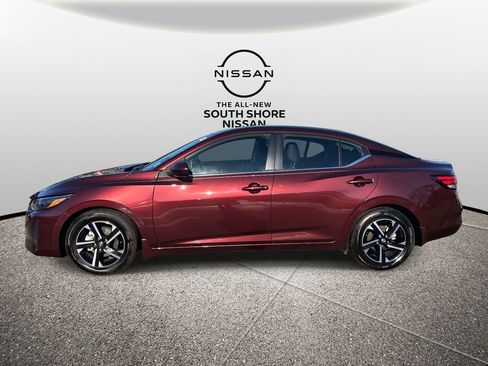 Certified 2025 Nissan Sentra SV image 5