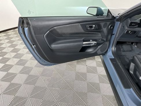 Used 2025 Ford Mustang Coupe image 14