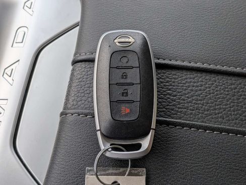 Used 2025 Nissan Armada SV RWD image 29