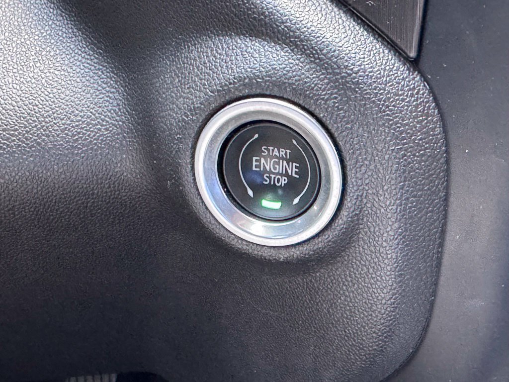 Used 2022 GMC Sierra 1500 AT4 w/ AT4 Premium Package AWD/4WD image 8