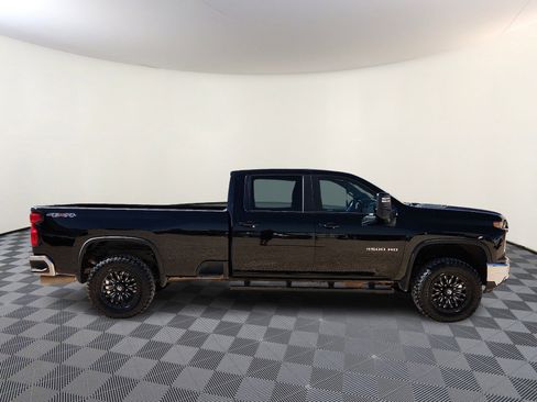 Used 2024 Chevrolet Silverado 3500 LT w/ Convenience Package image 5