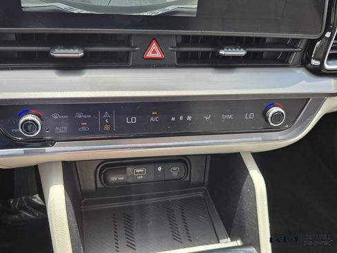 Certified 2023 Kia Sportage EX FWD image 23