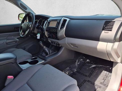 Used 2013 Toyota Tacoma 4x4 Double Cab w/ TRD Sport Pkg image 19