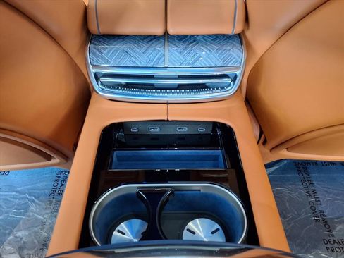 New 2025 Cadillac Celestiq image 17