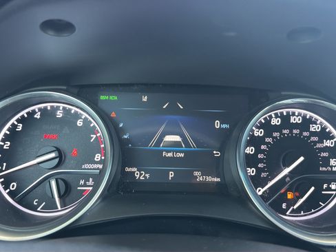Used 2018 Toyota Camry XLE FWD image 10