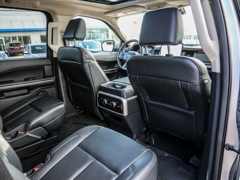 Used 2023 Ford Expedition XLT AWD/4WD image 44
