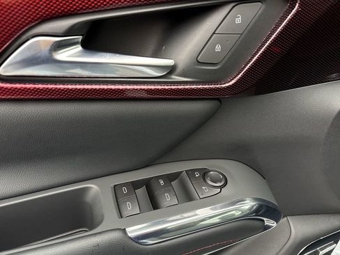 New 2026 Chevrolet Traverse Z71 w/ Enhanced Driving Package AWD/4WD image 25