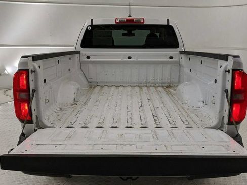 Used 2018 Chevrolet Colorado W/T w/ WT Convenience Package AWD/4WD image 36