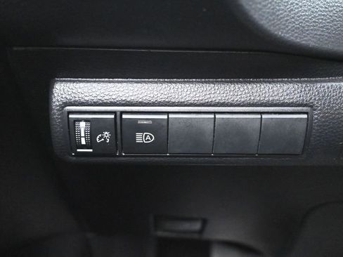 Used 2022 Toyota Corolla SE w/ SE Premium Package FWD image 20