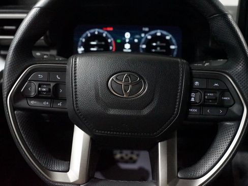 Certified 2025 Toyota Tacoma TRD Sport AWD/4WD image 13