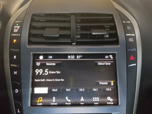 Used 2018 Lincoln MKZ Select w/ Select Plus Package FWD image 25