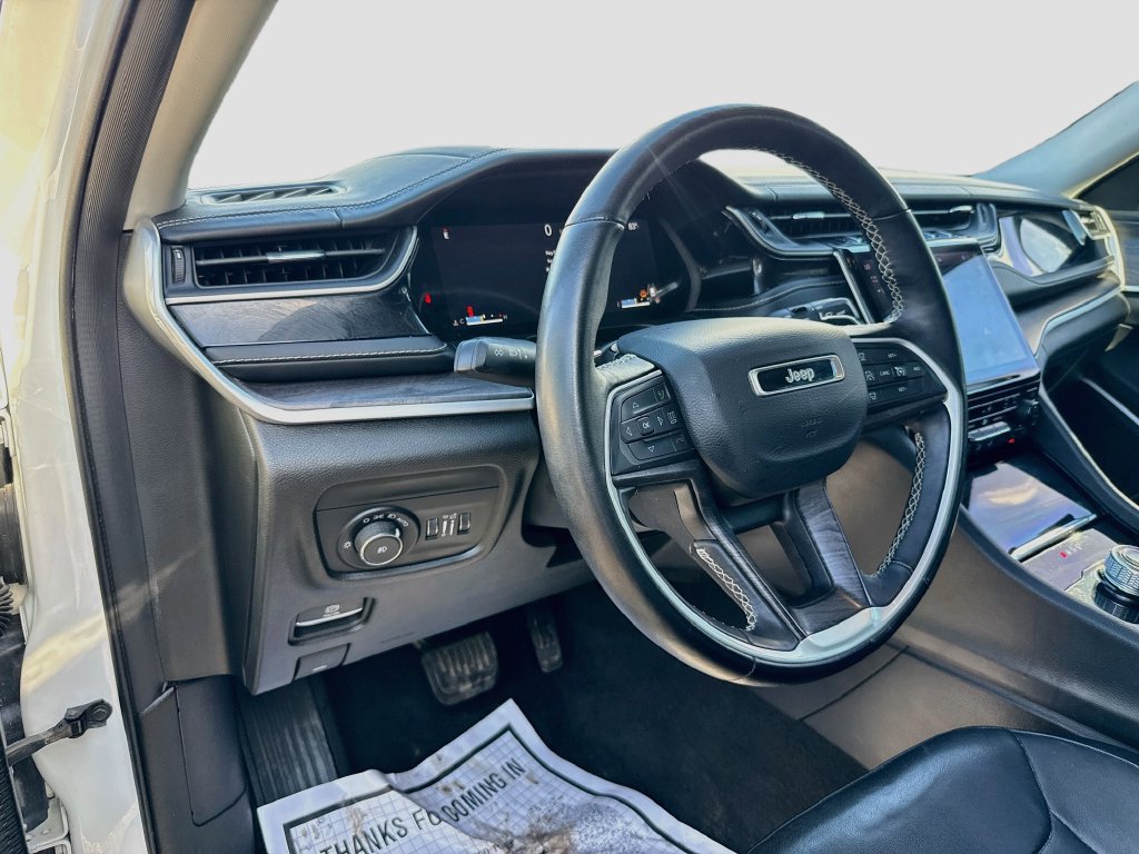 Used 2022 Jeep Grand Cherokee Limited RWD image 10