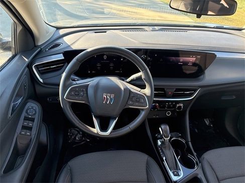 Used 2024 Buick Encore GX Preferred image 39