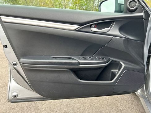 Used 2020 Honda Civic Sport image 16