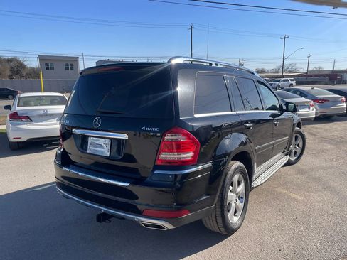 Used 2011 Mercedes-Benz GL 450 4MATIC image 3
