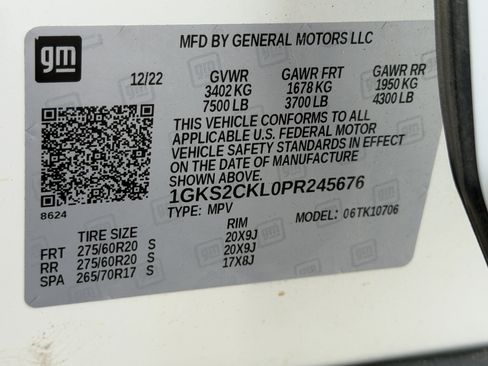 Used 2023 GMC Yukon AT4 w/ AT4 Premium Package AWD/4WD image 16