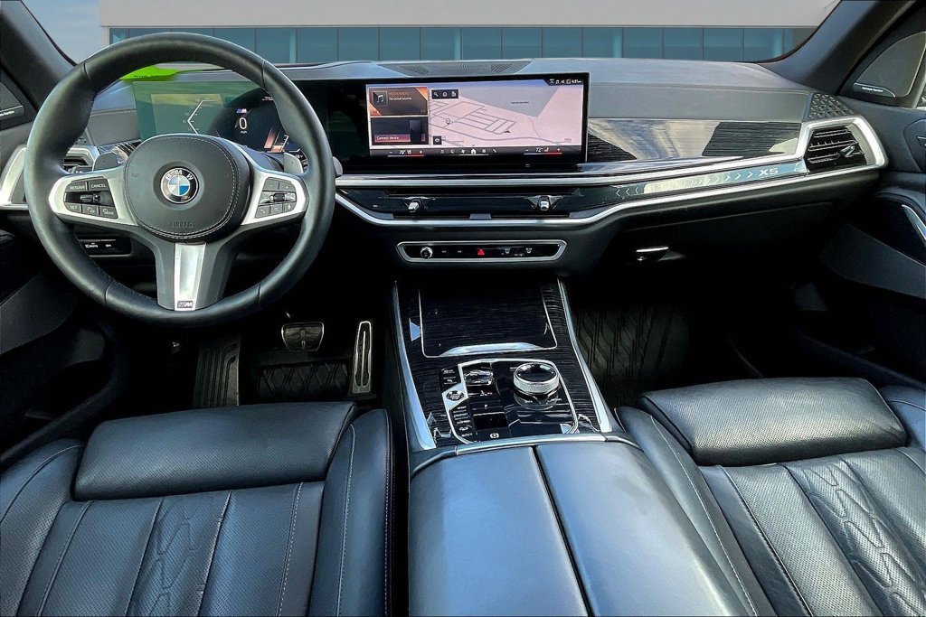 Certified 2025 BMW X5 xDrive40i w/ Executive Package AWD/4WD image 7