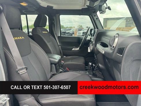 Used 2013 Jeep Wrangler Unlimited Sahara w/ Connectivity Group image 11