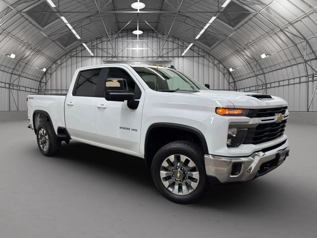 Used 2024 Chevrolet Silverado 2500 LT AWD/4WD image 7