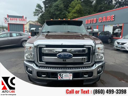 Used 2011 Ford F250 Lariat w/ Chrome Pkg AWD/4WD image 2