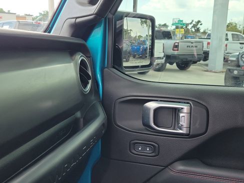 Used 2019 Jeep Wrangler Unlimited Rubicon AWD/4WD image 30