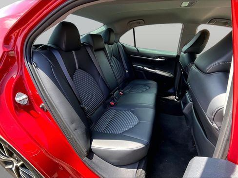 Used 2022 Toyota Camry SE FWD image 26