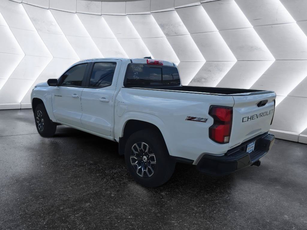 Used 2024 Chevrolet Colorado Z71 w/ Z71 Convenience Package 2 AWD/4WD image 7