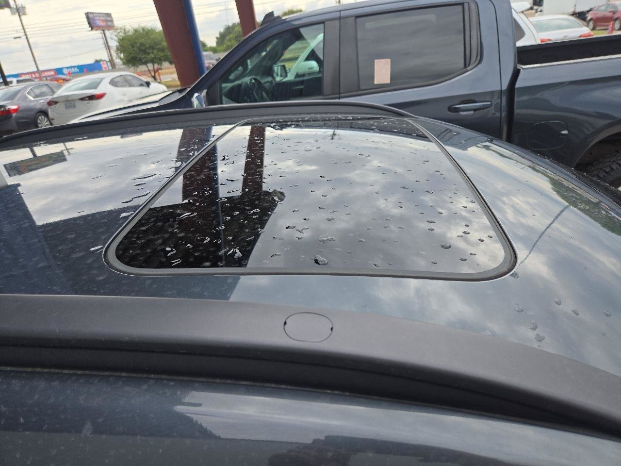 Used 2018 Hyundai Kona Limited FWD image 3