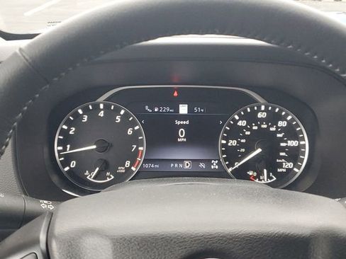 Used 2025 Nissan Frontier SL image 31