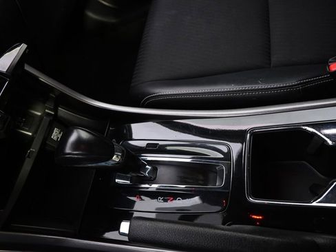 Used 2016 Honda Accord Sport image 27