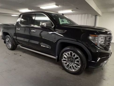 Certified 2025 GMC Sierra 1500 Denali Ultimate AWD/4WD image 2