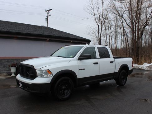 Used 2013 RAM 1500 ST w/ SXT Appearance Group image 11