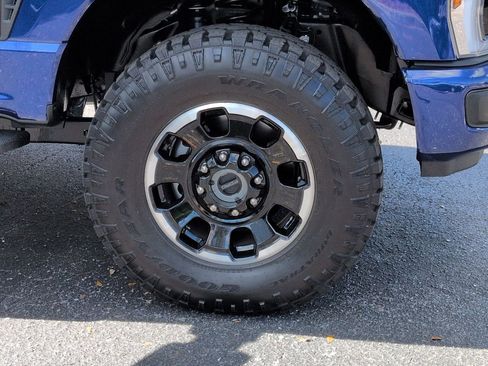 Certified 2026 Ford F250 Platinum w/ Tremor Off-Road Package image 11