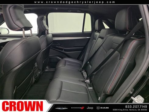 Used 2024 Jeep Wagoneer Launch Edition AWD/4WD image 17