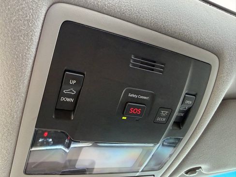 Used 2019 Lexus RX 450h AWD w/ Navigation Package image 31