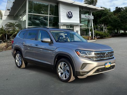 Used 2021 Volkswagen Atlas SE w/ Panoramic Sunroof Package image 3