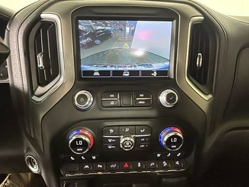 Used 2022 GMC Sierra 1500 Denali w/ Denali Premium Package AWD/4WD image 25