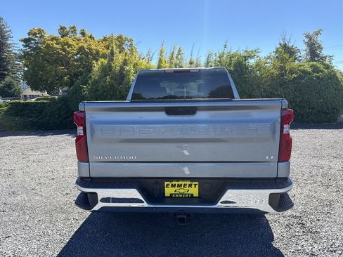 Used 2023 Chevrolet Silverado 1500 LT AWD/4WD image 4