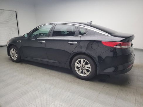 Used 2017 Kia Optima LX FWD image 3