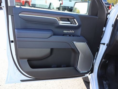 New 2026 Chevrolet Silverado 1500 High Country image 4