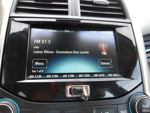 Used 2015 Chevrolet Malibu LT FWD image 17