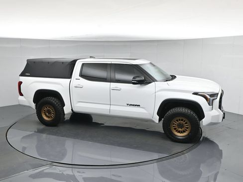 Used 2024 Toyota Tundra Limited AWD/4WD image 53