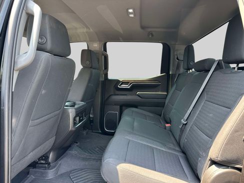 Used 2022 Chevrolet Silverado 1500 LT Trail Boss w/ Protection Package AWD/4WD image 11