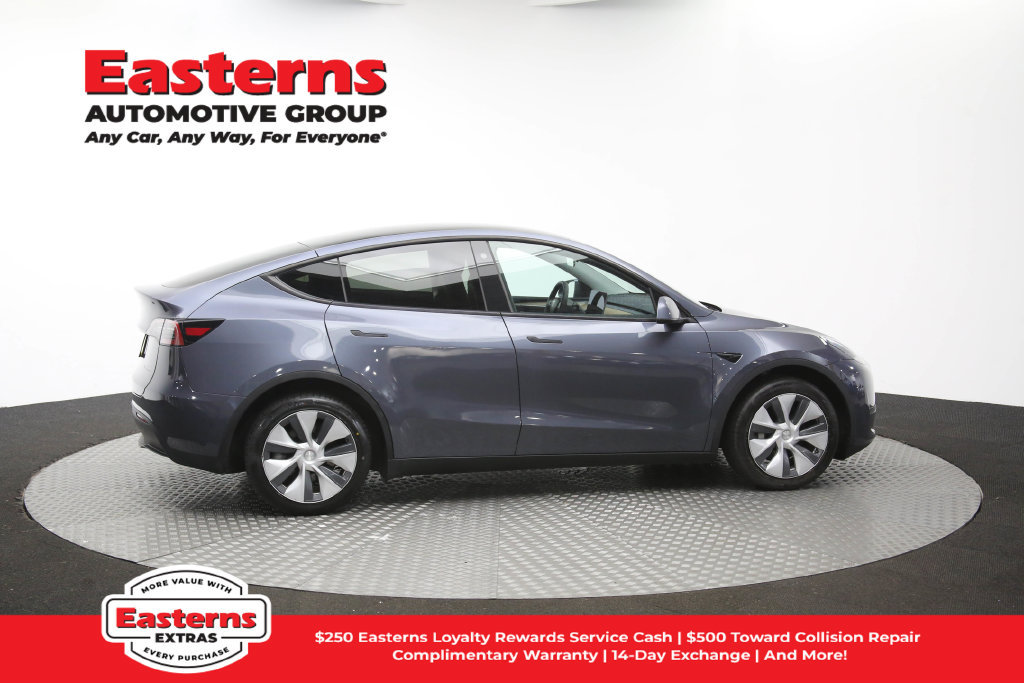 Used 2023 Tesla Model Y Long Range AWD/4WD image 40