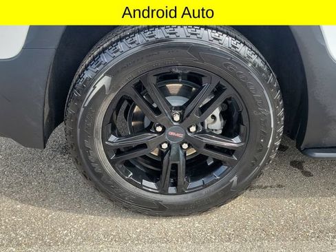 Used 2022 GMC Terrain AT4 w/ Infotainment Package II AWD/4WD image 7