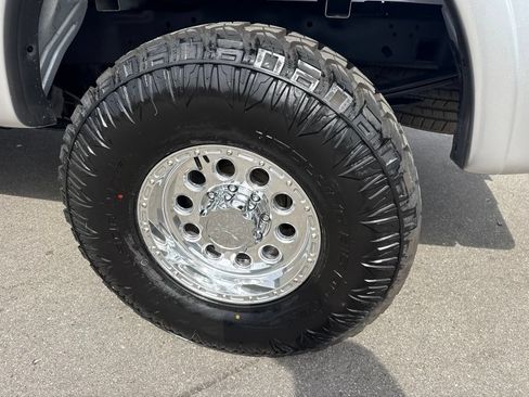 Used 2018 Ford F250 XL w/ Power Equipment Group AWD/4WD image 9
