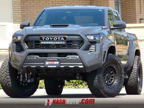 Used 2026 Toyota Tacoma TRD Sport RWD image 4
